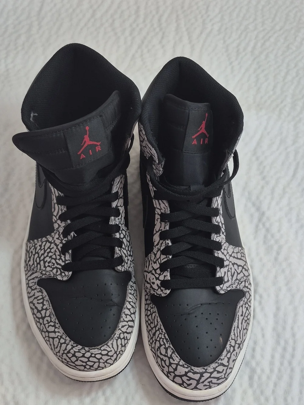 Jordan Air Jordan 1 Mid Top Black/Gray/White Elephant Print Sneakers 839115-013